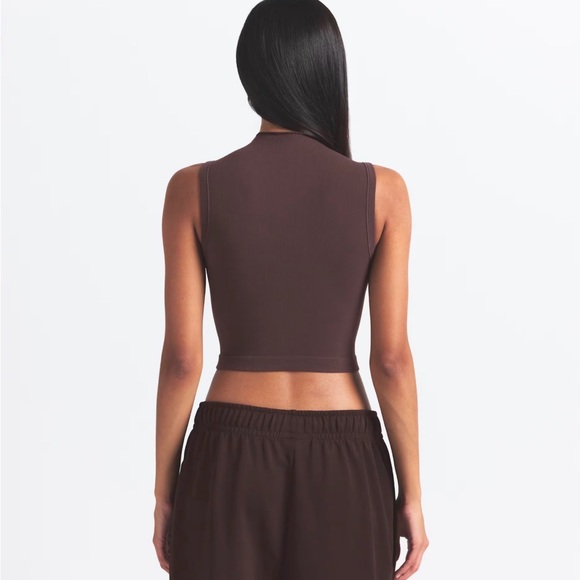 SKIMS + NIKE Vintage seamless mock neck longline bra color phoenix 🤎 BNWT - Picture 4 of 9